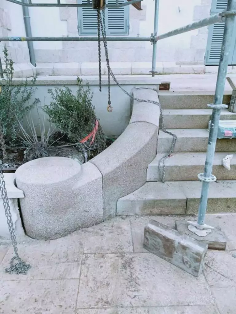 Escalier en pierres