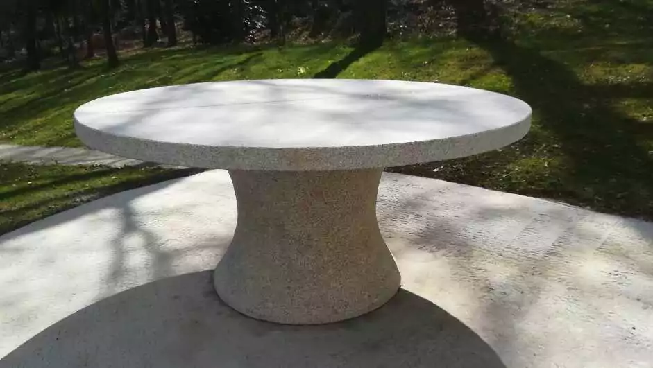 Table en pierre